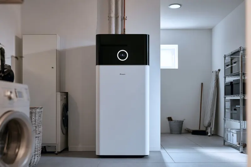 Module intérieur Daikin Altherma chauffage + eau chaude dans un local technique