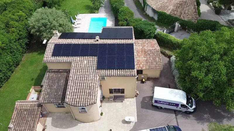 La Colle-sur-Loup · 13 kWc · 15 kWh · PAC Daikin 16 kW