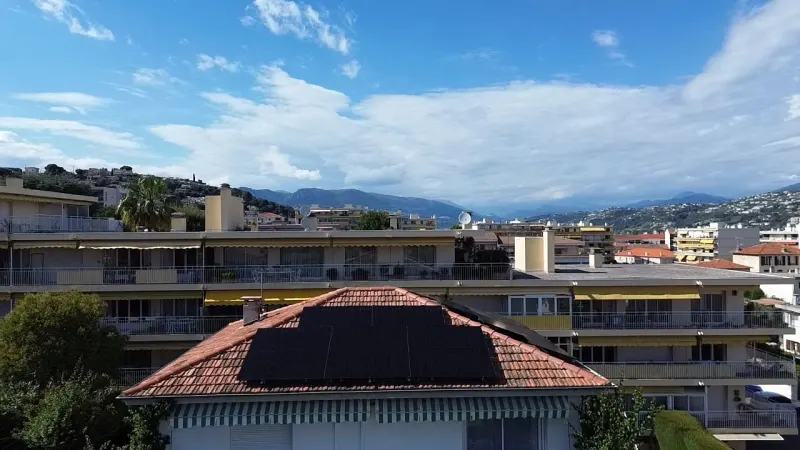 Saint-Laurent-du-Var · 7 kWc · 10 kWh · PAC 10 kW